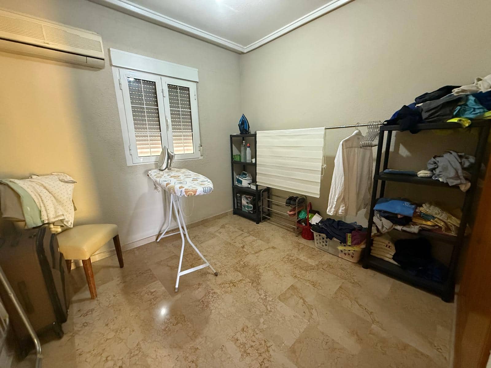 4 soveværelse Byhus til salg i Catral med garage - € 189.999 (Ref: 9335294)