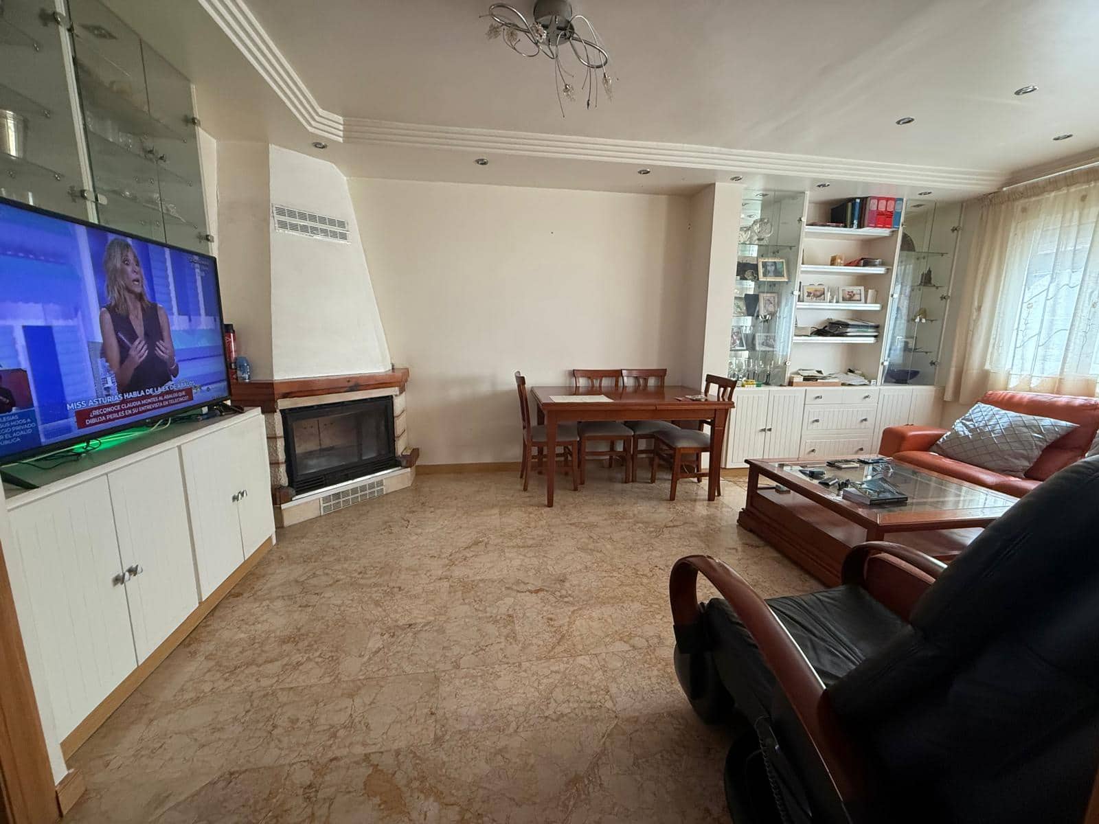 4 soveværelse Byhus til salg i Catral med garage - € 189.999 (Ref: 9335294)