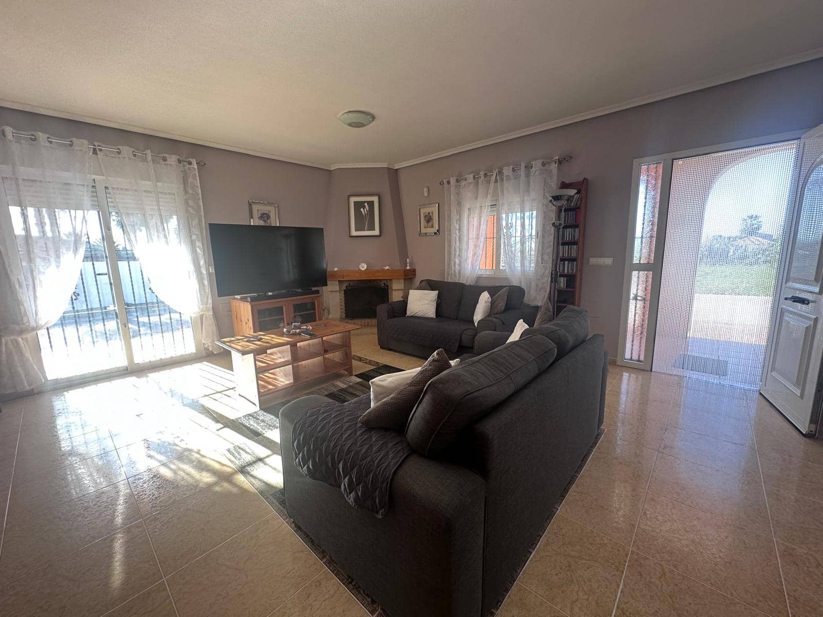 3 soveværelse Finca/Landehus til salg i Catral - € 259.999 (Ref: 9335300)