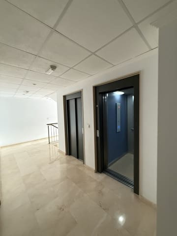 2 Zimmer Apartment zu vermieten in Albatera mit Pool Garage - 650 € (Ref: 9371161)