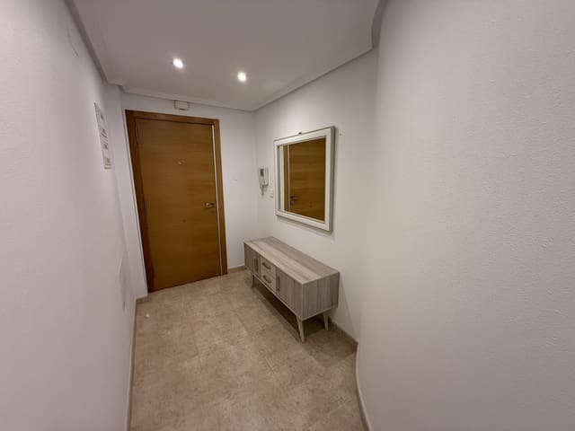 2 Zimmer Apartment zu vermieten in Albatera mit Pool Garage - 650 € (Ref: 9371161)