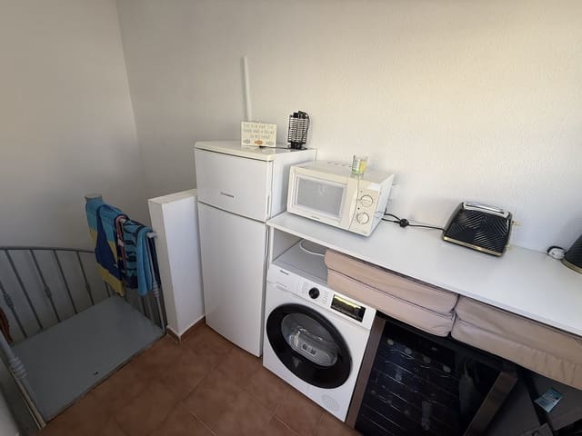 2 bedroom Apartment for sale in Catral - € 119,999 (Ref: 9401981)