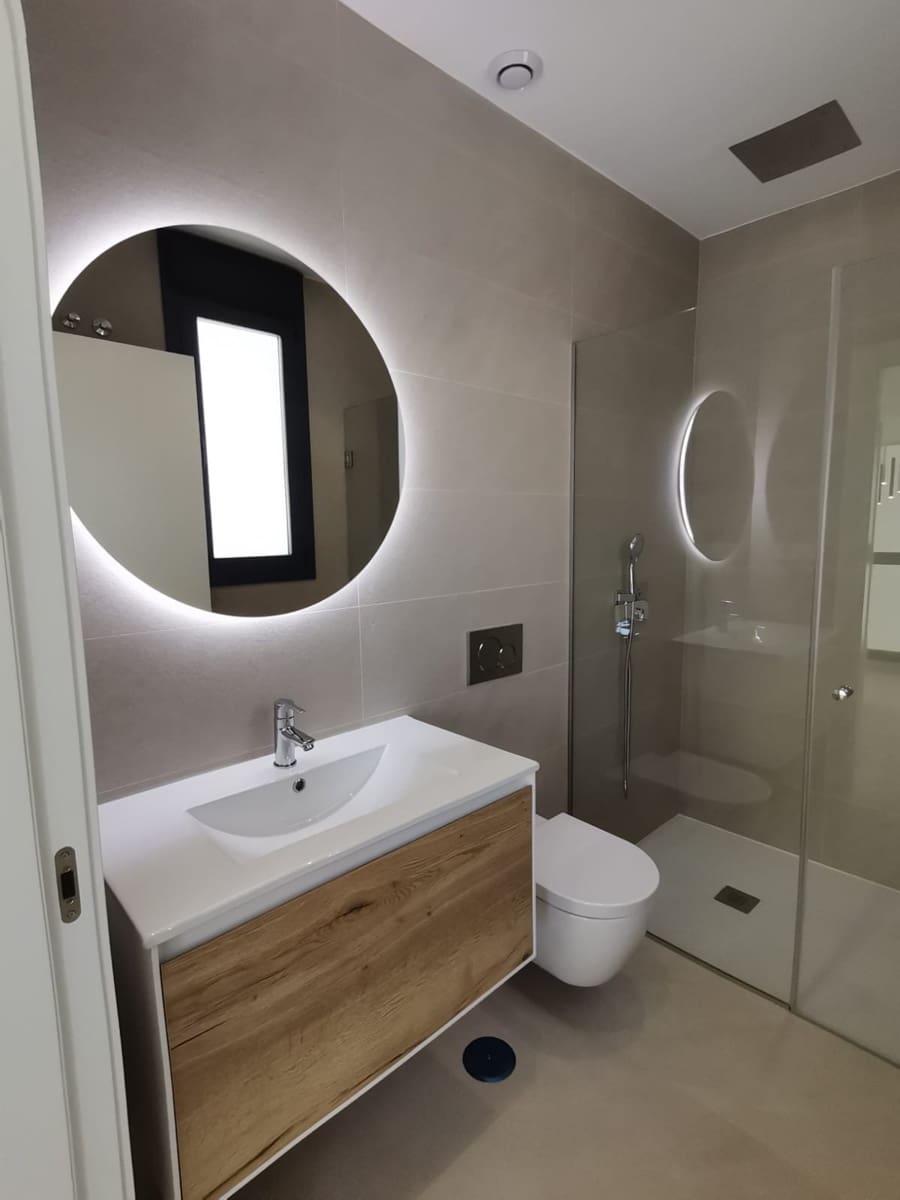 3 soveværelse Villa til salg i Playa Honda med swimmingpool garage - € 595.000 (Ref: 9434551)