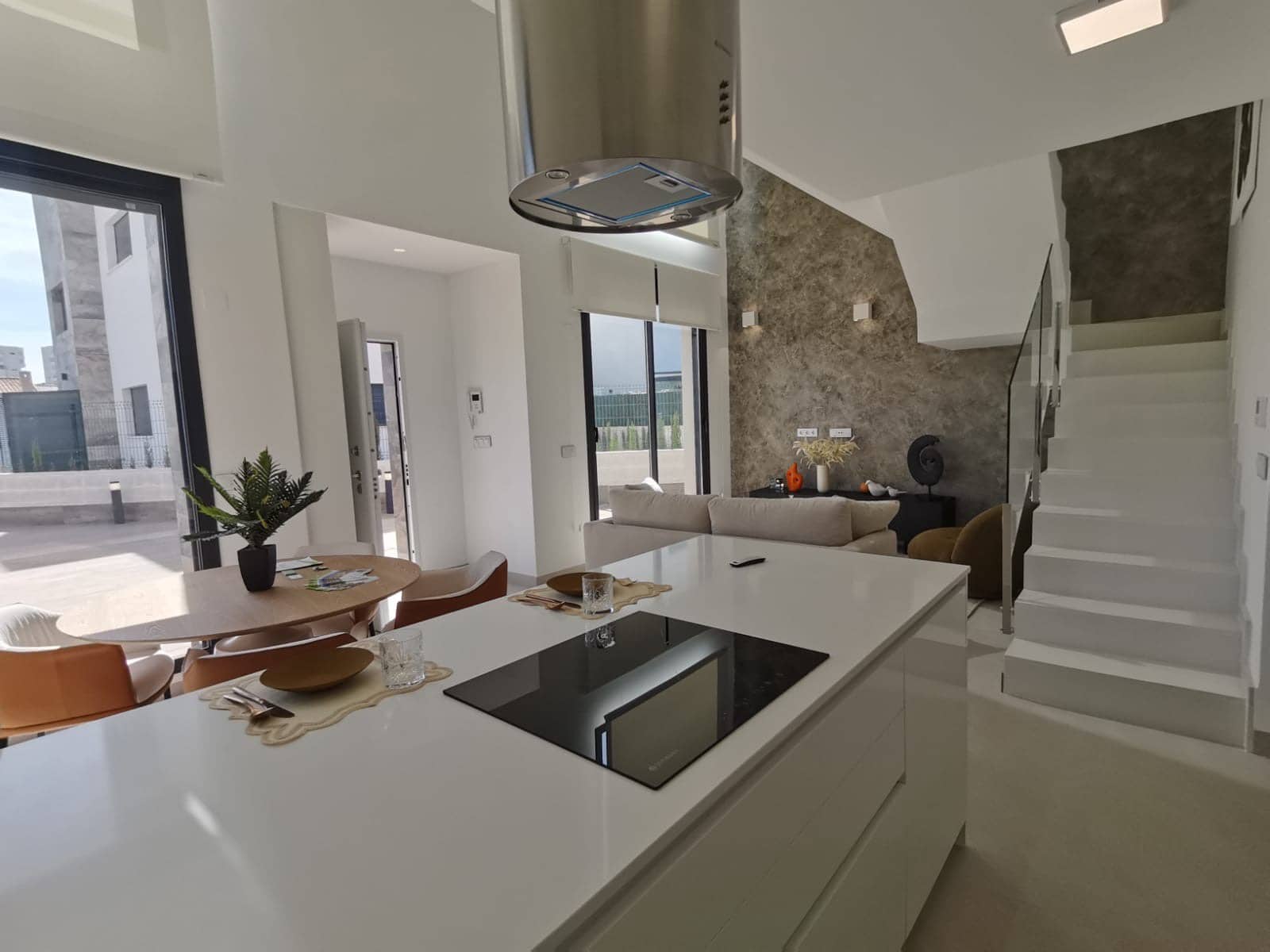 3 soveværelse Villa til salg i Playa Honda med swimmingpool garage - € 595.000 (Ref: 9434551)