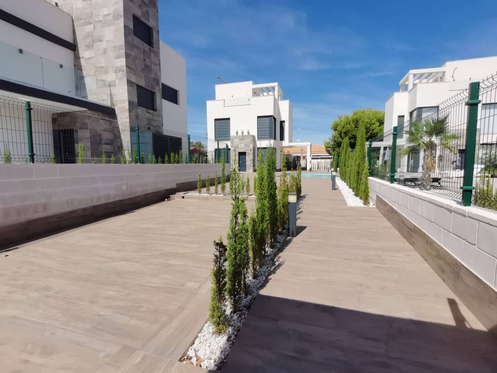 3 soveværelse Villa til salg i Playa Honda med swimmingpool garage - € 595.000 (Ref: 9434551)