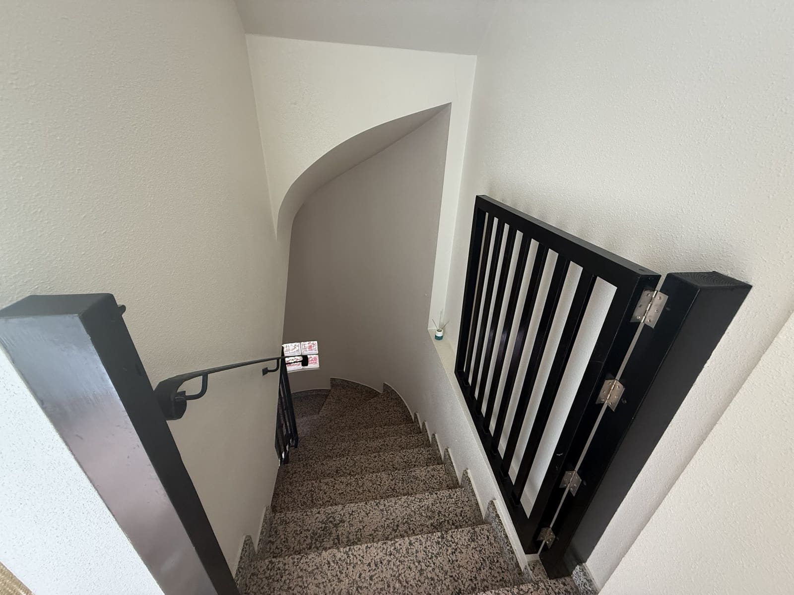 3 bedroom Townhouse for rent in Alicante / Alacant city - € 750 (Ref: 9436278)