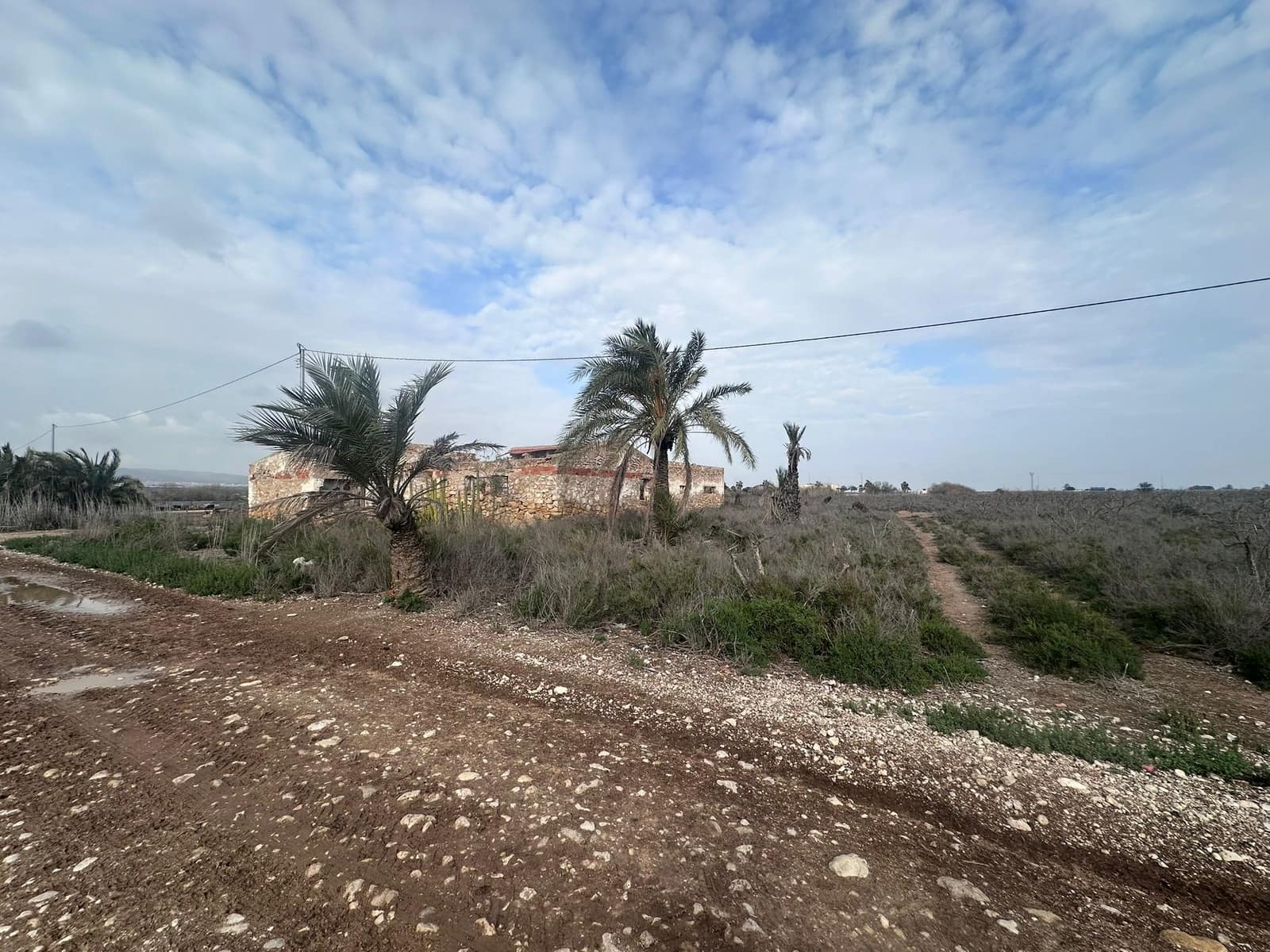 Ruin til salg i Alicante by - € 120.000 (Ref: 9438270)