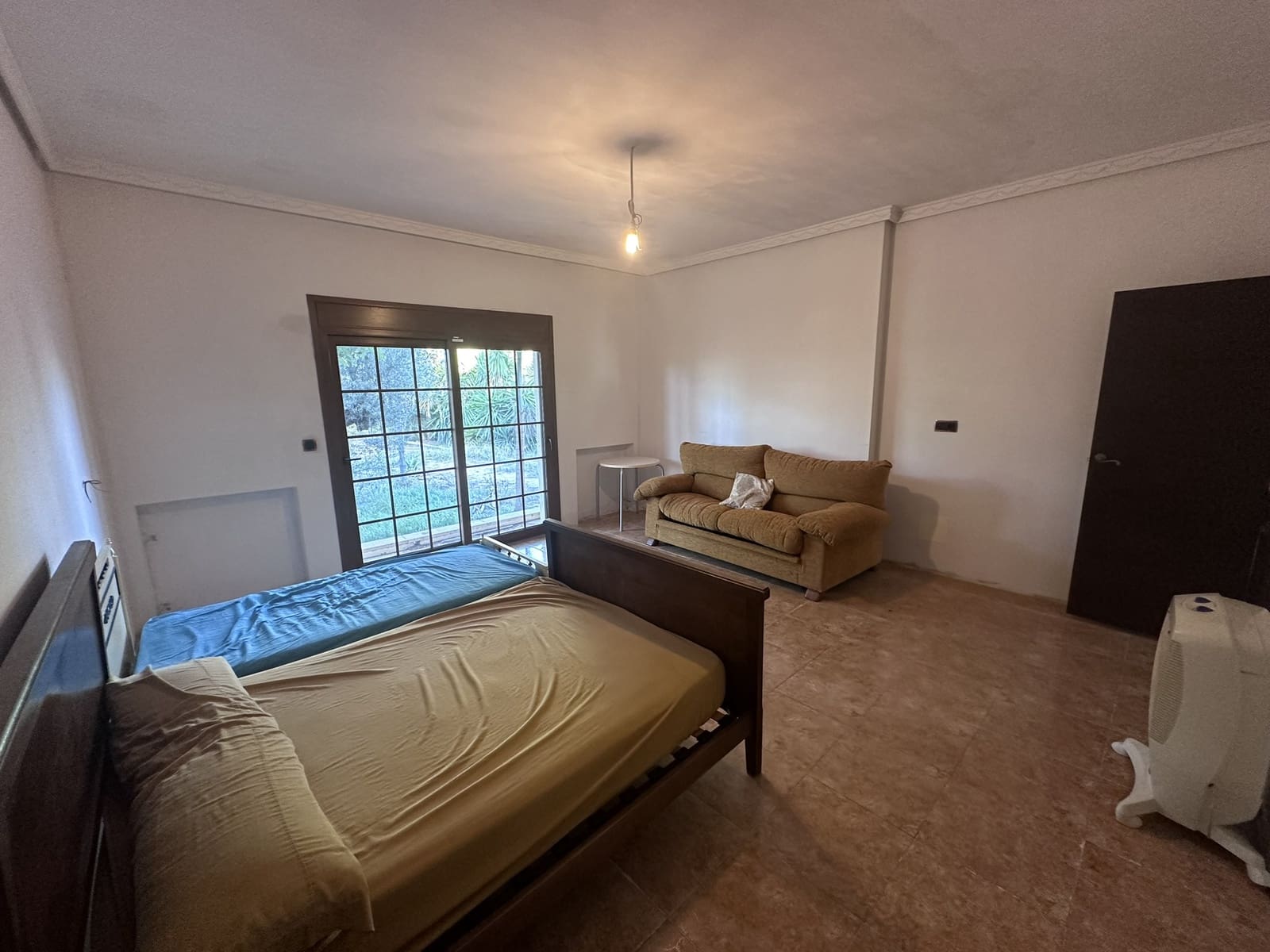 6 bedroom Villa for sale in Catral with pool garage - € 495,000 (Ref: 9438403)