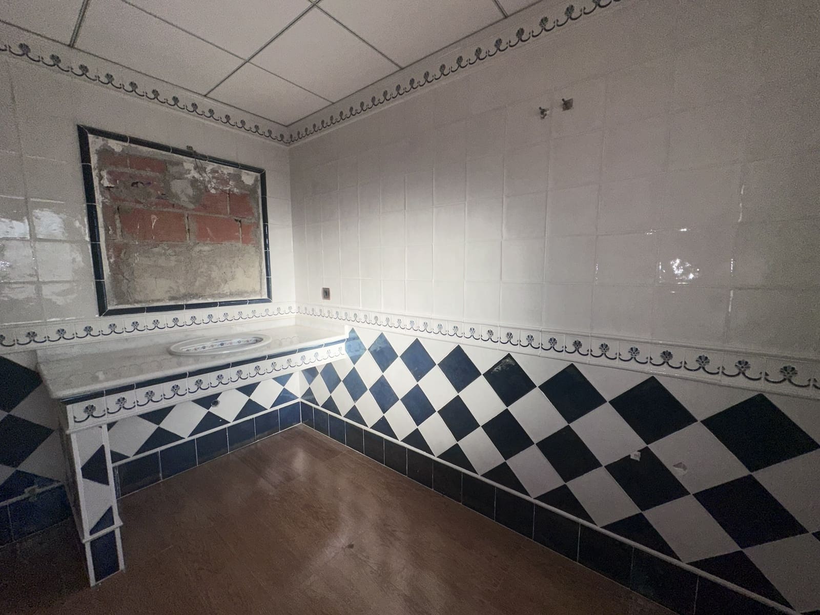 6 bedroom Villa for sale in Catral with pool garage - € 495,000 (Ref: 9438403)