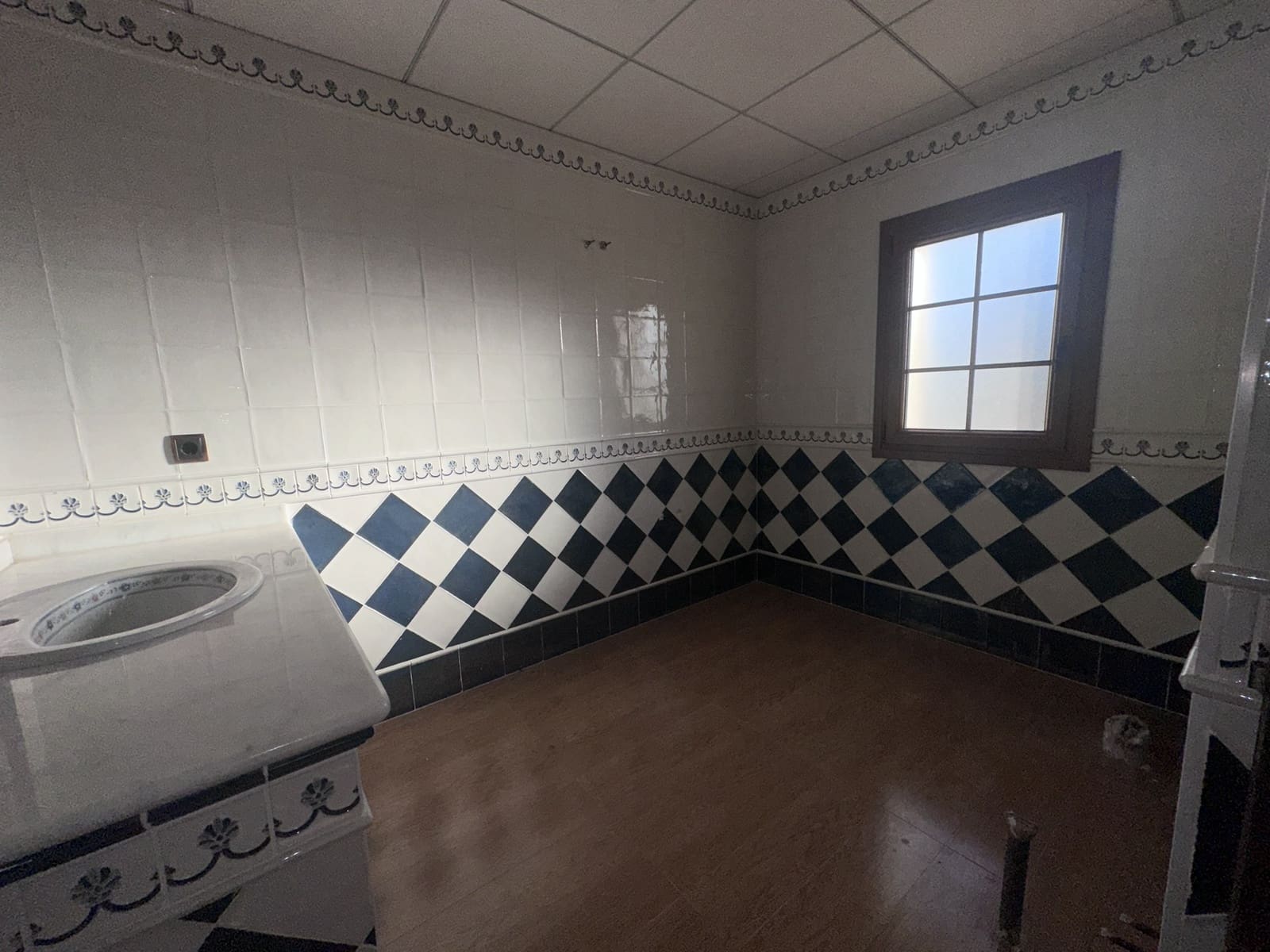 6 bedroom Villa for sale in Catral with pool garage - € 495,000 (Ref: 9438403)