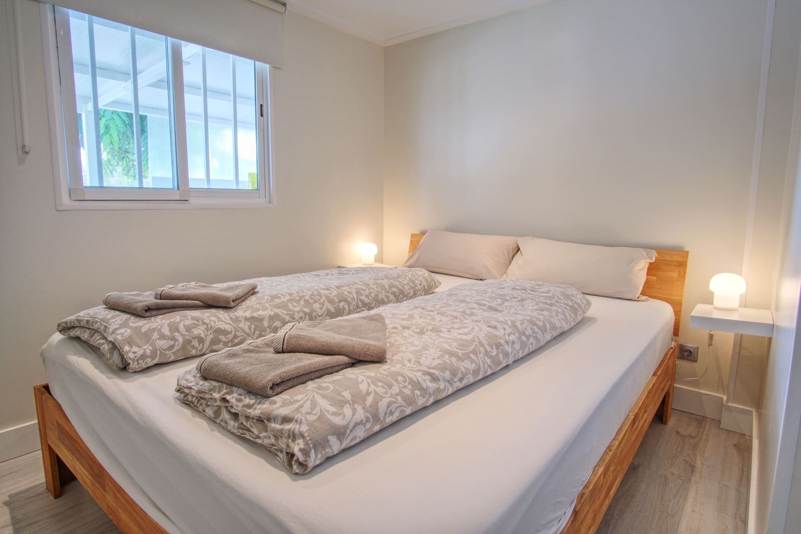 9 soverom Bedrift til salgs i Catral med svømmebasseng - € 895 000 (Ref: 9450838)