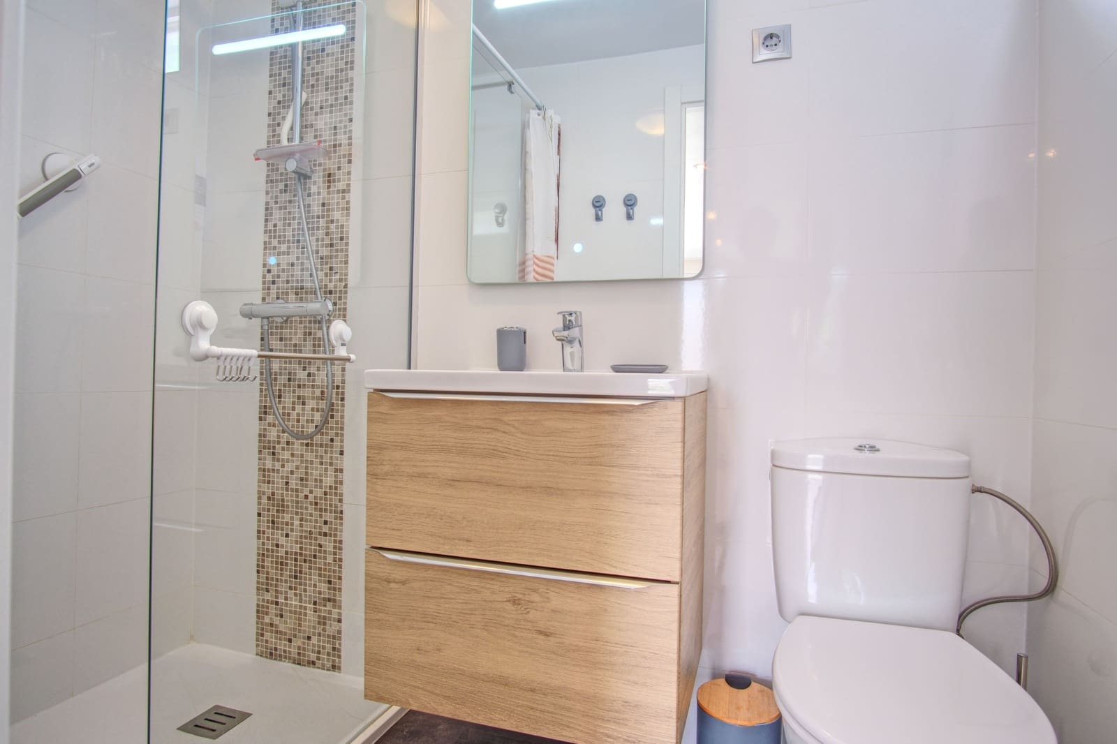 9 soverom Bedrift til salgs i Catral med svømmebasseng - € 895 000 (Ref: 9450838)