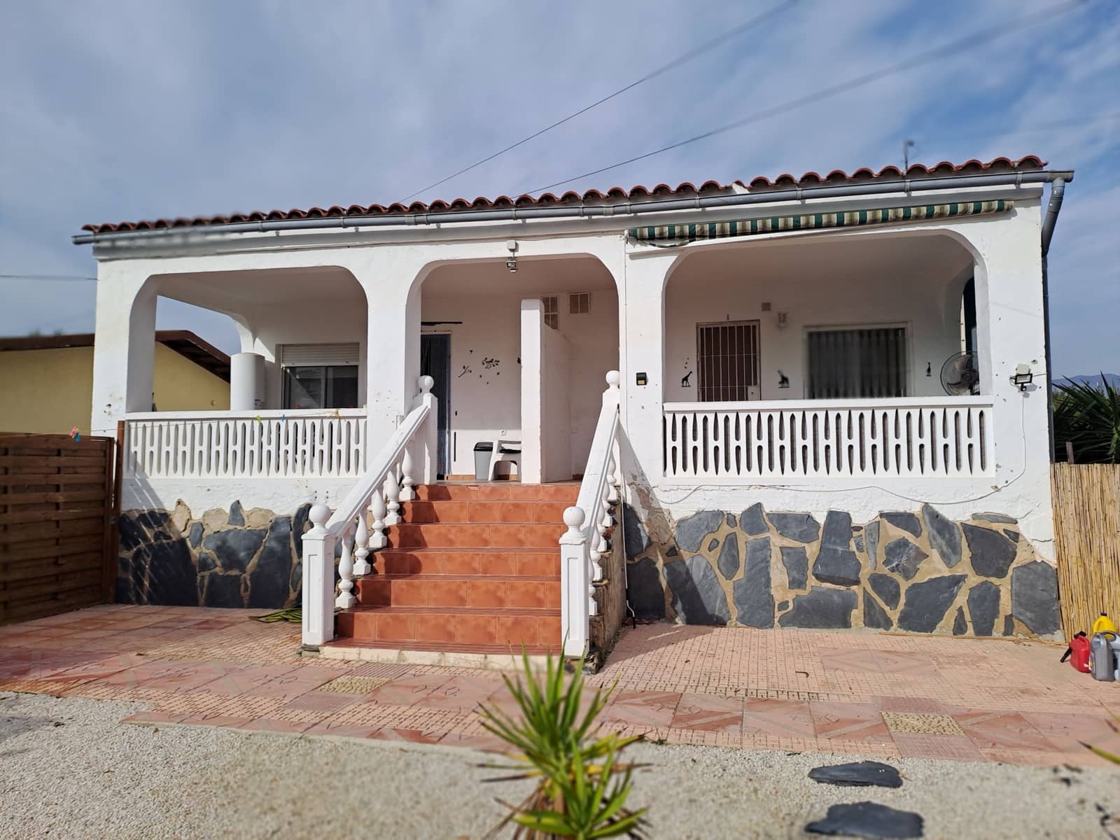 2 quarto Bungalow para arrendar em Crevillente / Crevillent com piscina garagem - 650 € (Ref: 9469932)