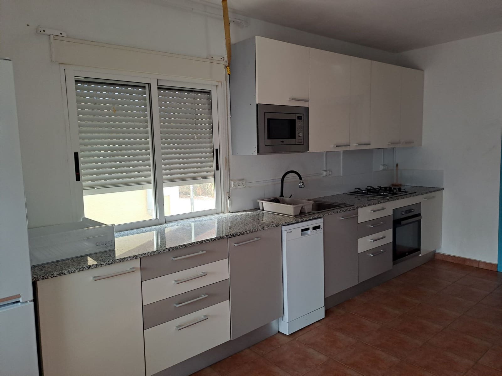 2 quarto Bungalow para arrendar em Crevillente / Crevillent com piscina garagem - 650 € (Ref: 9469932)