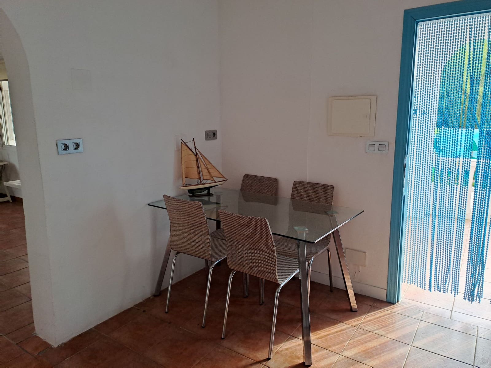 2 quarto Bungalow para arrendar em Crevillente / Crevillent com piscina garagem - 650 € (Ref: 9469932)