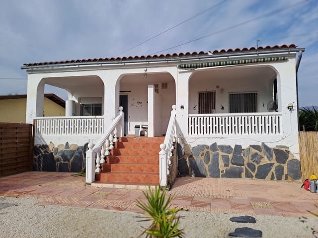 2 quarto Bungalow para arrendar em Crevillente / Crevillent com piscina garagem - 650 € (Ref: 9469932)