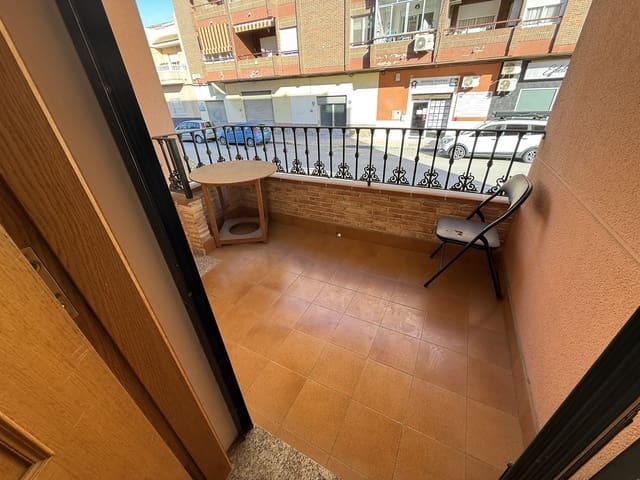 2 soveværelse Lejlighed til leje i Catral - € 650 (Ref: 9509429)