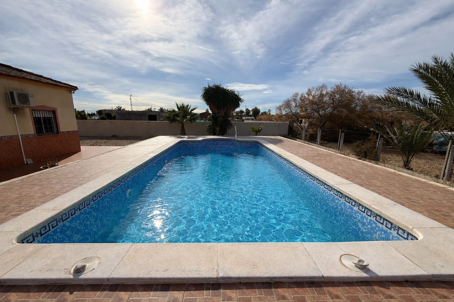 4 makuuhuone Huvila myytävänä paikassa La Hoya mukana uima-altaan 
autotalli - 315 000 € (Ref: 9552526)