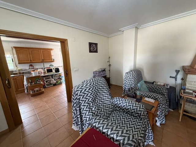 4 makuuhuone Huvila myytävänä paikassa La Hoya, Elche / Elx mukana uima-altaan 
autotalli - 315 000 € (Ref: 9552526)