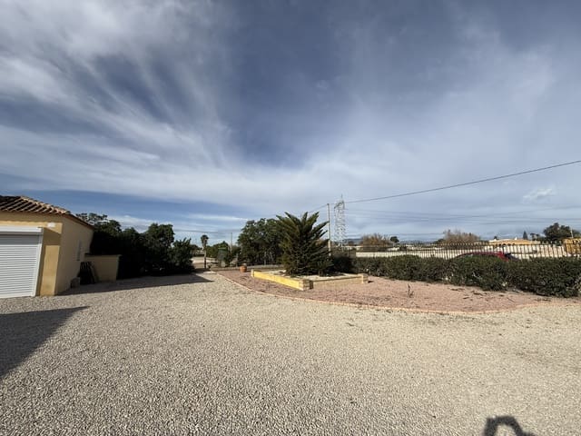 4 makuuhuone Huvila myytävänä paikassa La Hoya, Elche / Elx mukana uima-altaan 
autotalli - 315 000 € (Ref: 9552526)