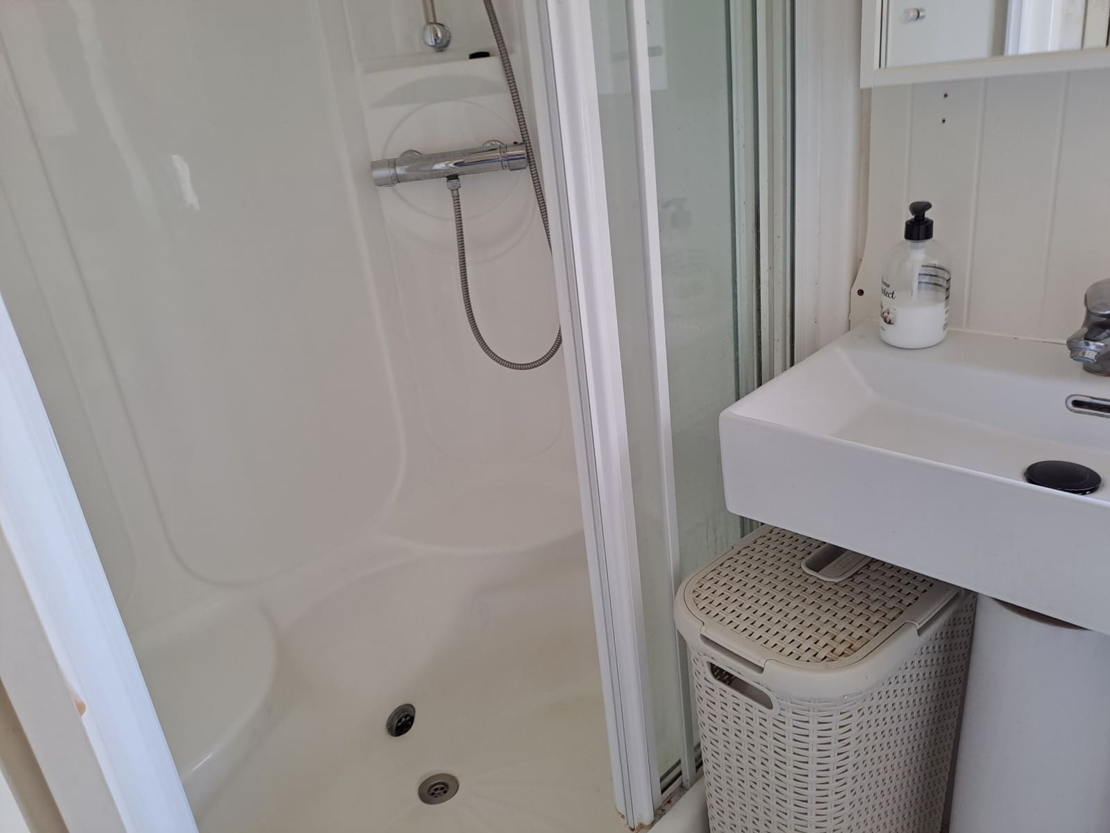 2 bedroom Mobile Home for sale in Bigastro with pool - € 49,500 (Ref: 9793495)