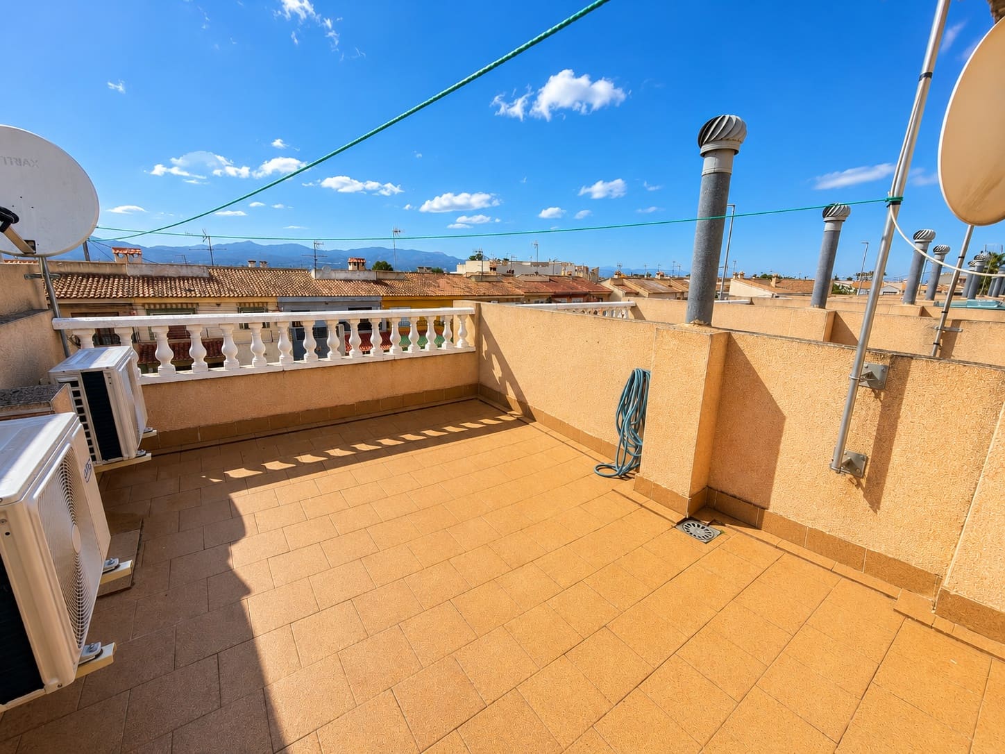 2 quarto Casa em Banda para venda em Catral com piscina - 135 000 € (Ref: 9823835)
