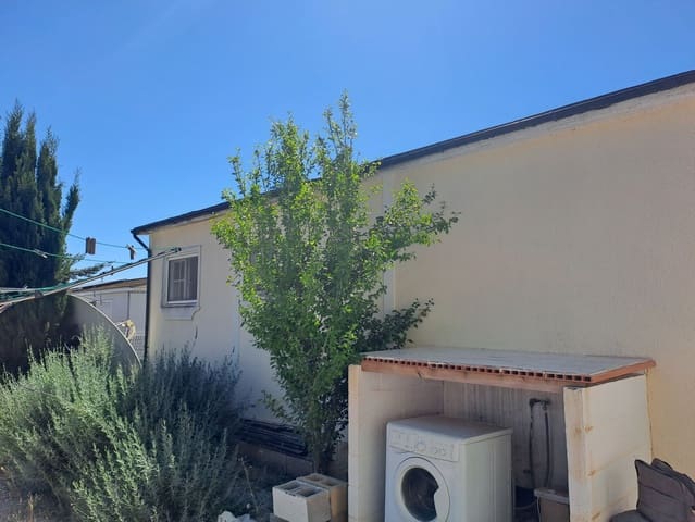 Casa Móvil de 2 habitaciones en Crevillente / Crevillent en venta con piscina garaje - 23.500 € (Ref: 9860765)