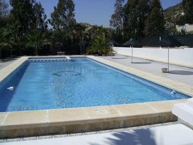 1 soverom Husvogn til salgs i El Campello med svømmebasseng - € 37 500 (Ref: 9865972)