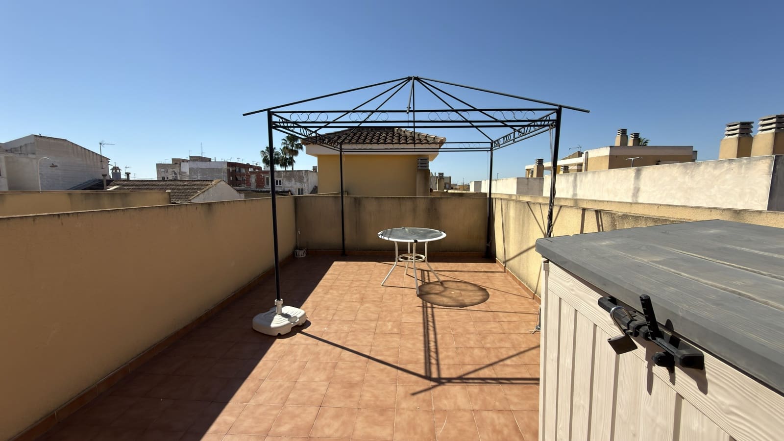 2 bedroom Apartment for sale in Catral with pool - € 97,999 (Ref: 9879846)
