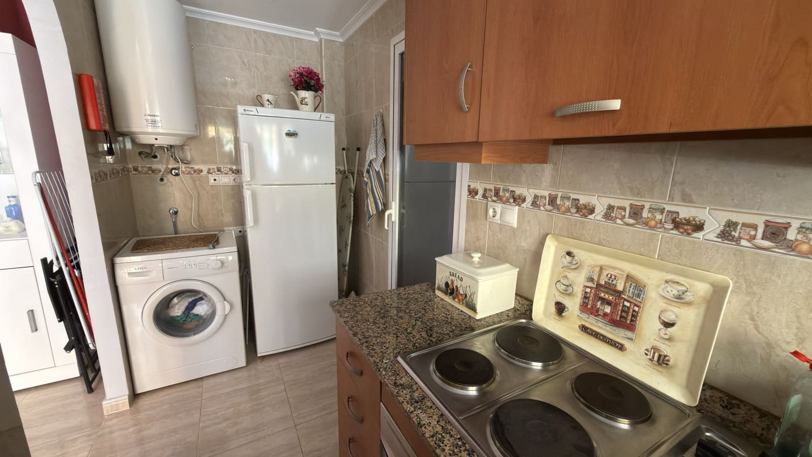 2 bedroom Apartment for sale in Catral with pool - € 97,999 (Ref: 9879846)