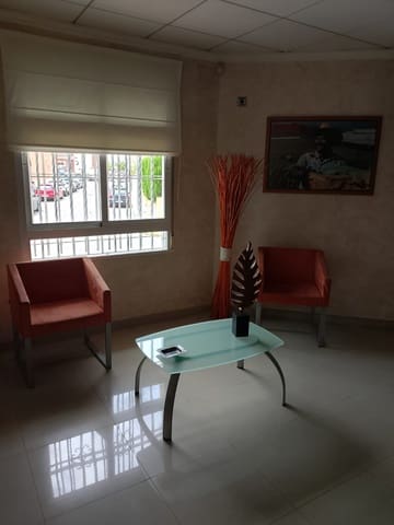 Butik til salg i Almoradí - € 415.000 (Ref: 9893037)