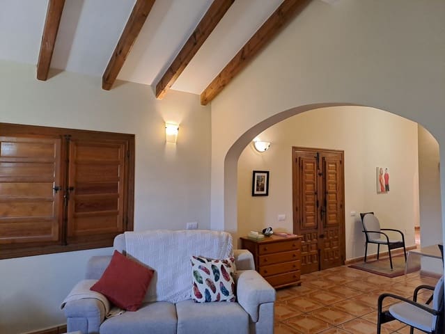 2 sovrum Finca/Hus på landet till salu i Catral med pool garage - 315 000 € (Ref: 9927960)