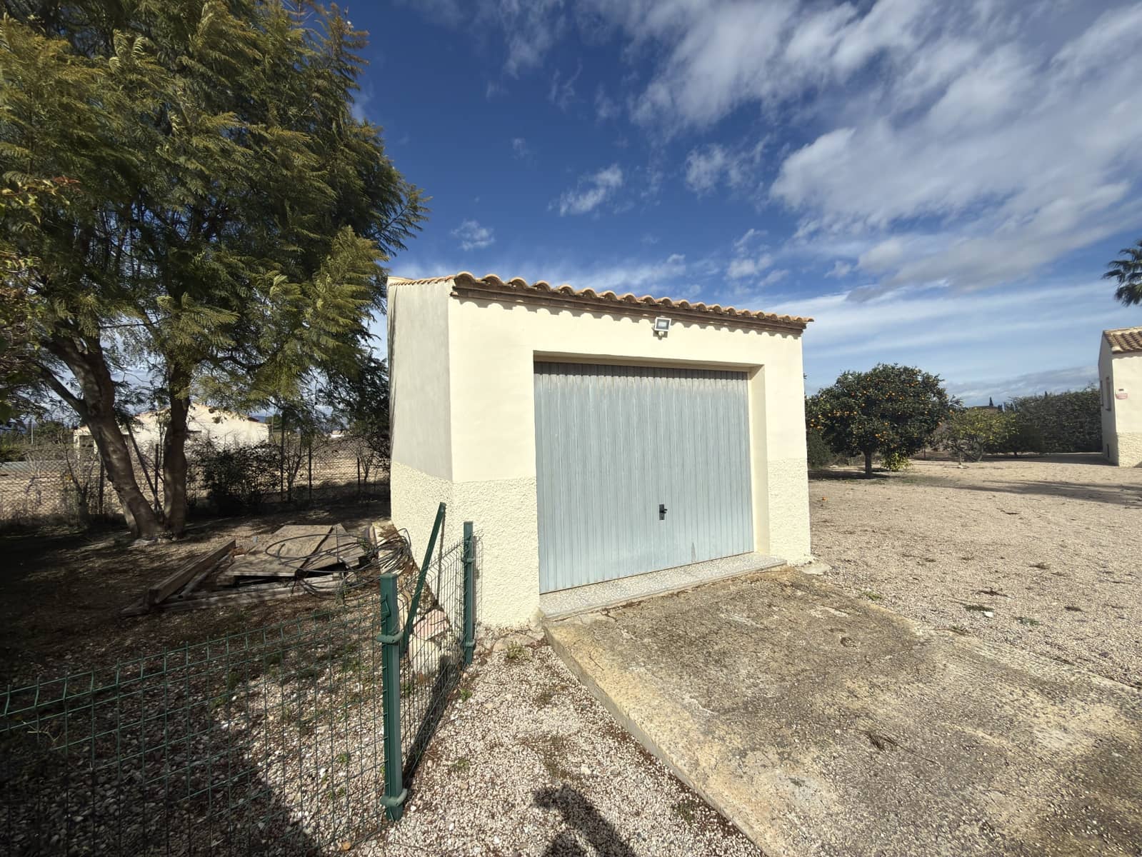 2 sovrum Finca/Hus på landet till salu i Catral med pool garage - 315 000 € (Ref: 9927960)