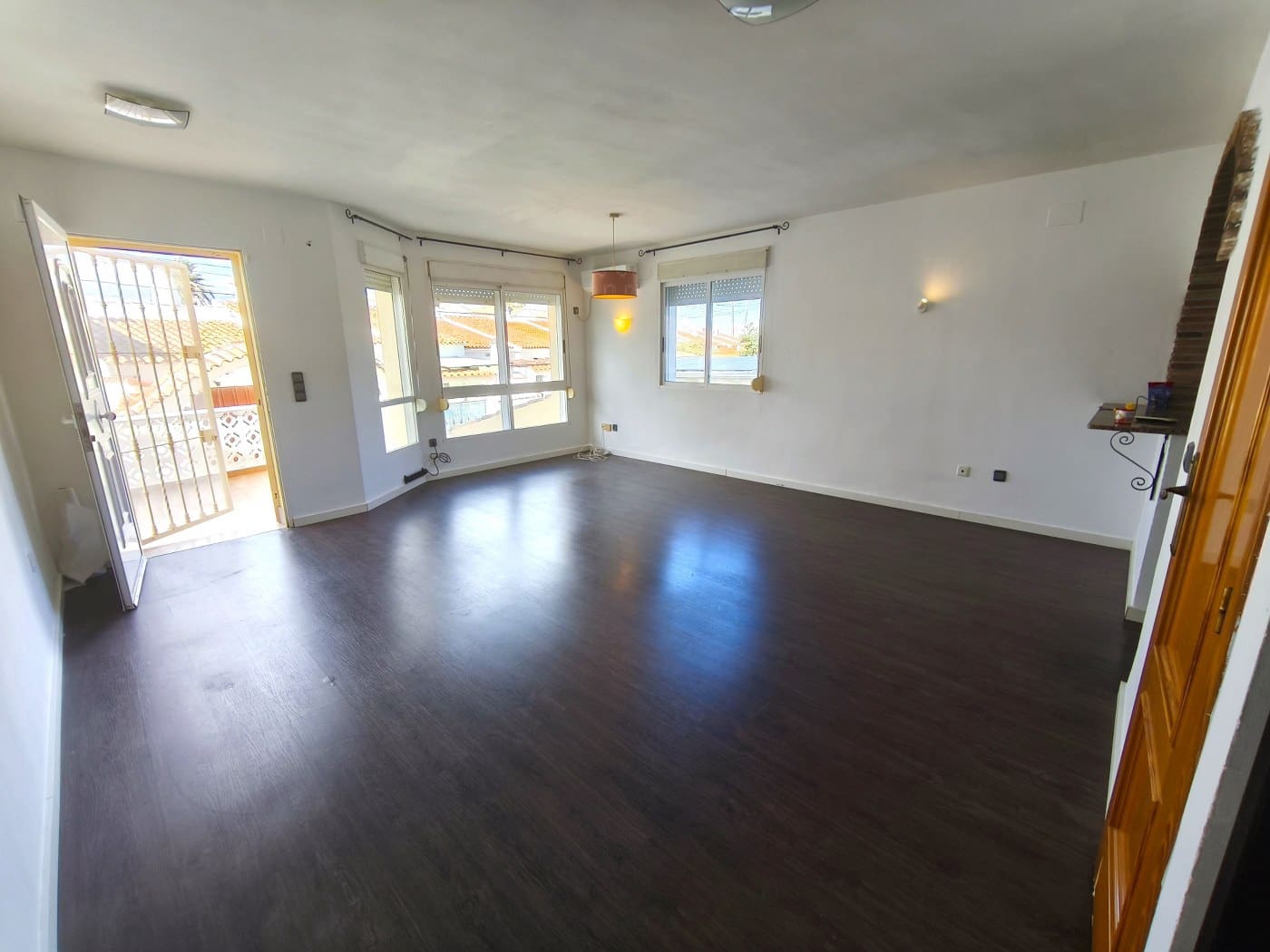 3 makuuhuone Rivitalo myytävänä paikassa Els Poblets mukana 
autotalli - 395 000 € (Ref: 9784326)