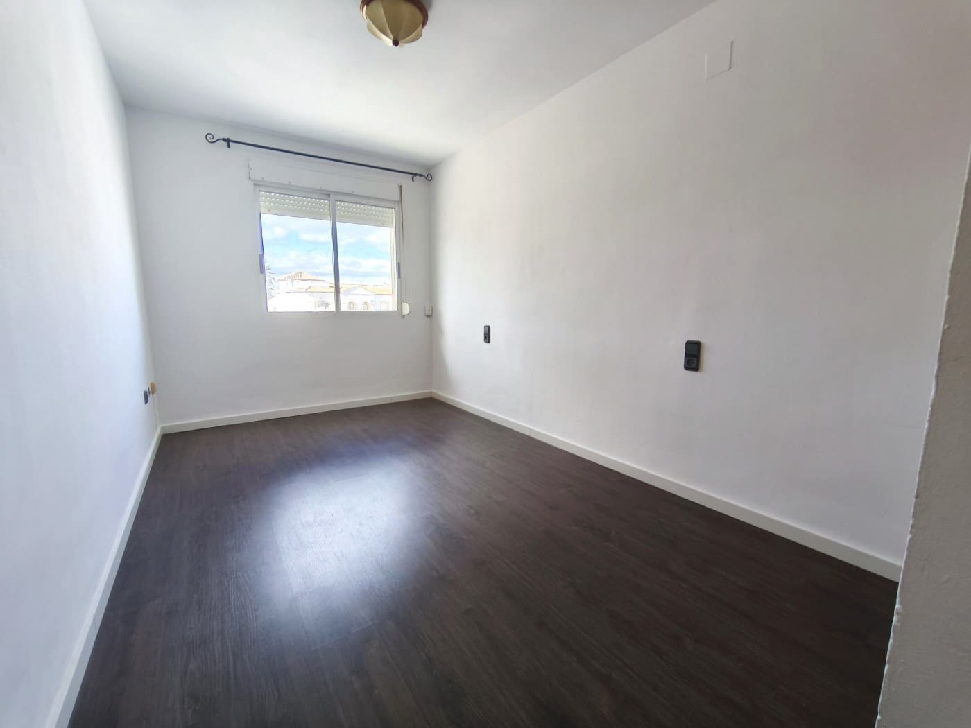 3 makuuhuone Rivitalo myytävänä paikassa Els Poblets mukana 
autotalli - 395 000 € (Ref: 9784326)