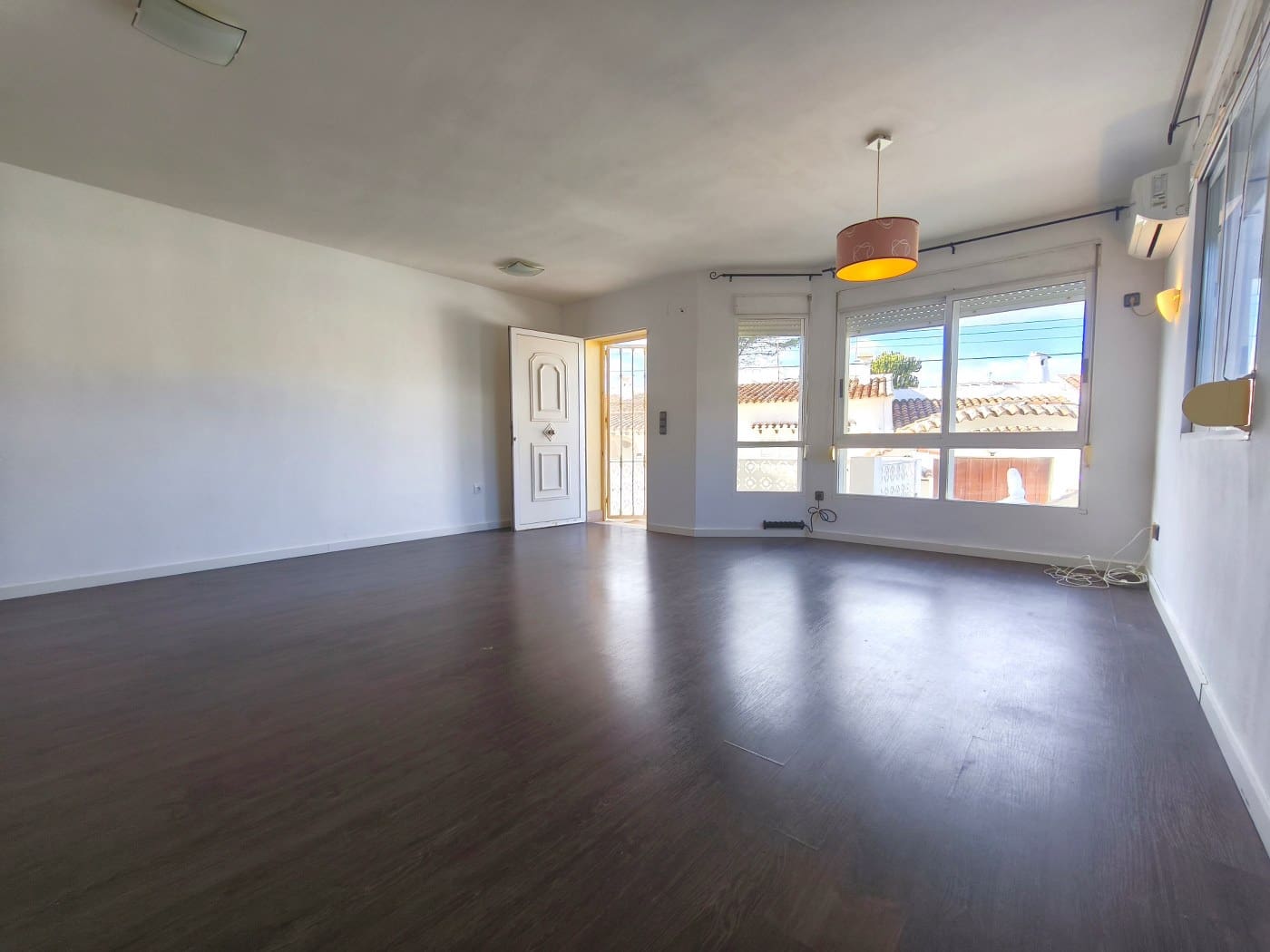 3 makuuhuone Rivitalo myytävänä paikassa Els Poblets mukana 
autotalli - 395 000 € (Ref: 9784326)