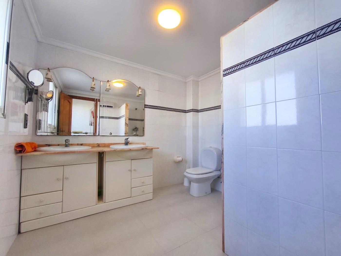 3 makuuhuone Rivitalo myytävänä paikassa Els Poblets mukana 
autotalli - 395 000 € (Ref: 9784326)