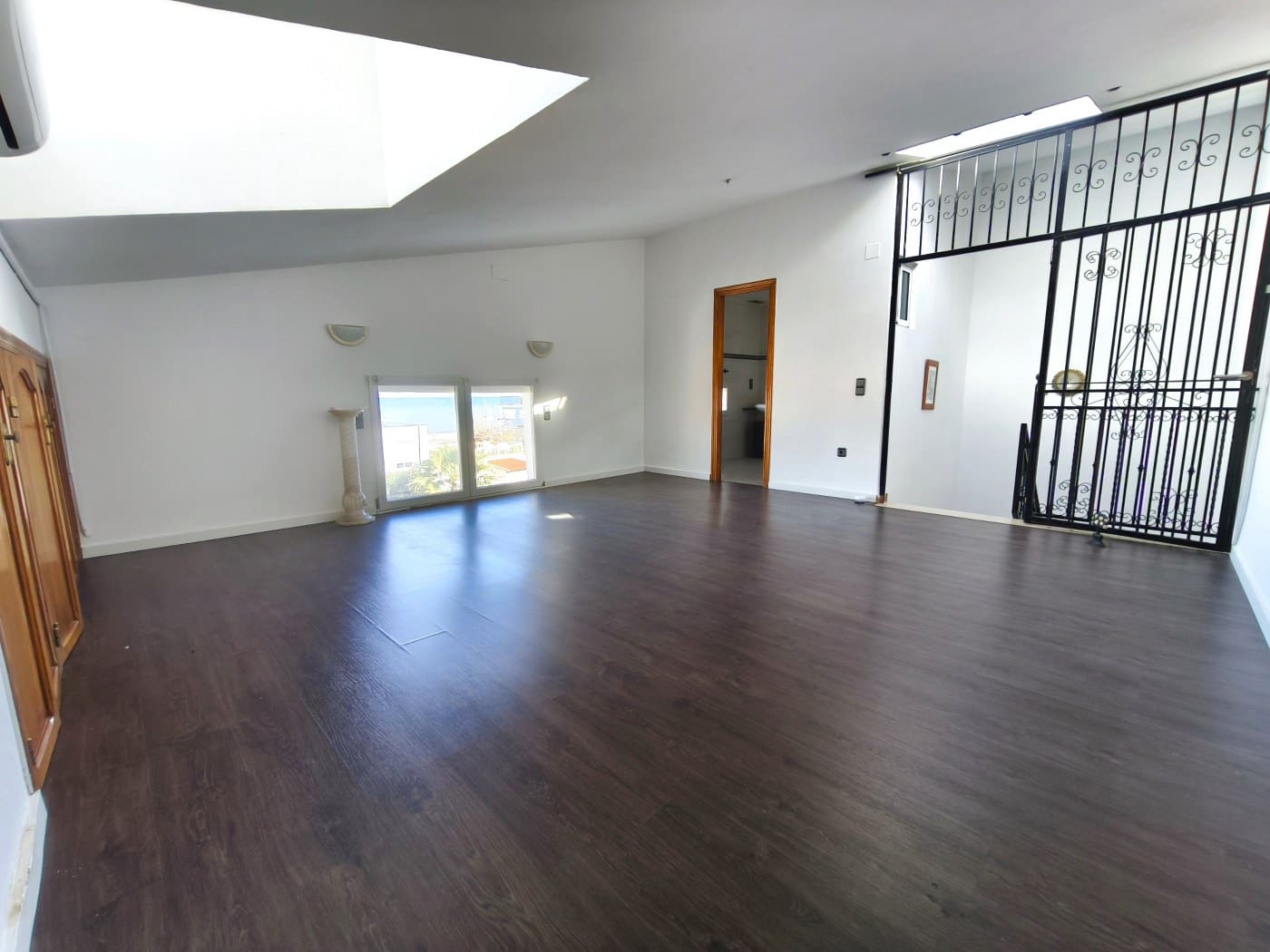 3 makuuhuone Rivitalo myytävänä paikassa Els Poblets mukana 
autotalli - 395 000 € (Ref: 9784326)