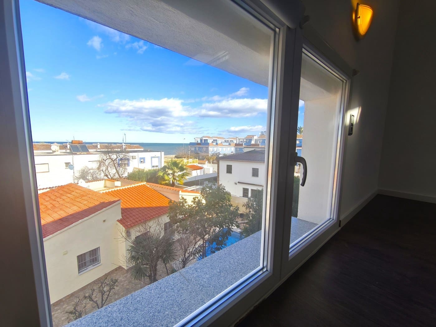 3 makuuhuone Rivitalo myytävänä paikassa Els Poblets mukana 
autotalli - 395 000 € (Ref: 9784326)