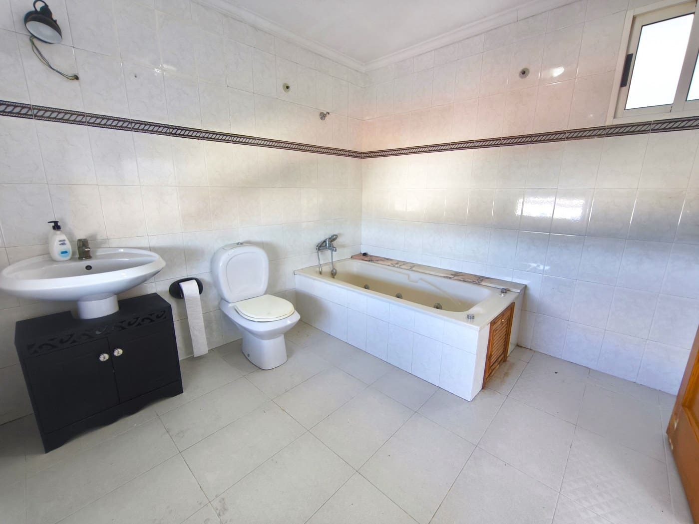 3 makuuhuone Rivitalo myytävänä paikassa Els Poblets mukana 
autotalli - 395 000 € (Ref: 9784326)