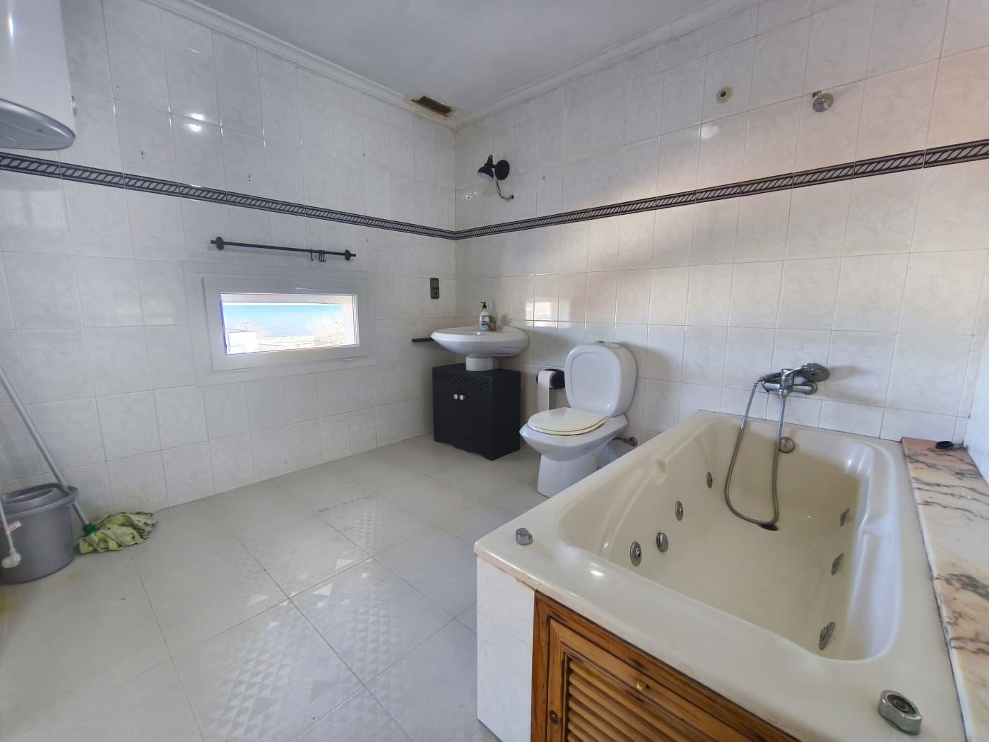 3 makuuhuone Rivitalo myytävänä paikassa Els Poblets mukana 
autotalli - 395 000 € (Ref: 9784326)