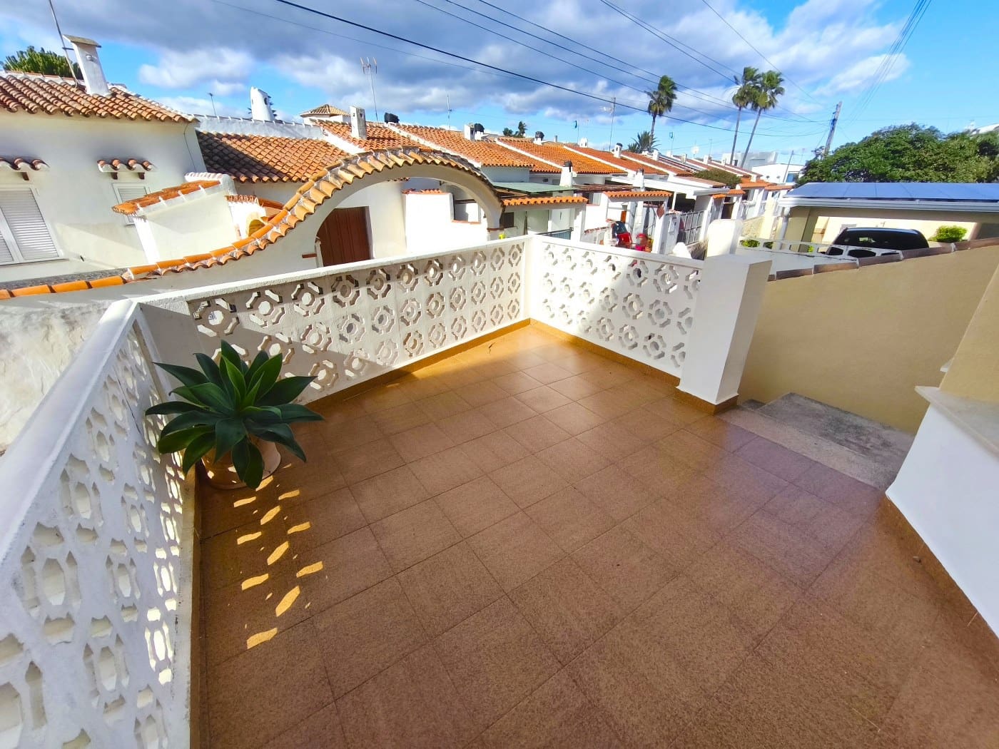 3 makuuhuone Rivitalo myytävänä paikassa Els Poblets mukana 
autotalli - 395 000 € (Ref: 9784326)