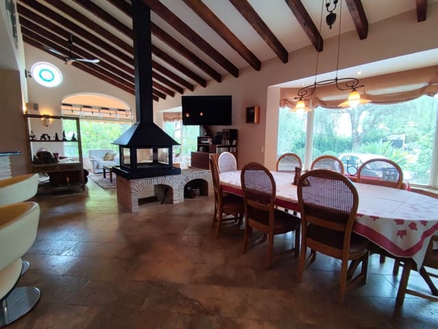 4 soveværelse Villa til salg i Els Poblets med swimmingpool garage - € 785.000 (Ref: 9784327)