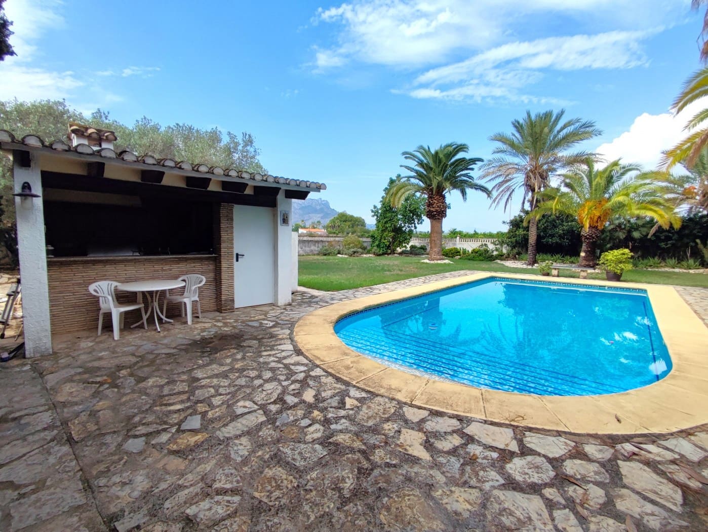 4 soveværelse Villa til salg i Els Poblets med swimmingpool garage - € 785.000 (Ref: 9784327)