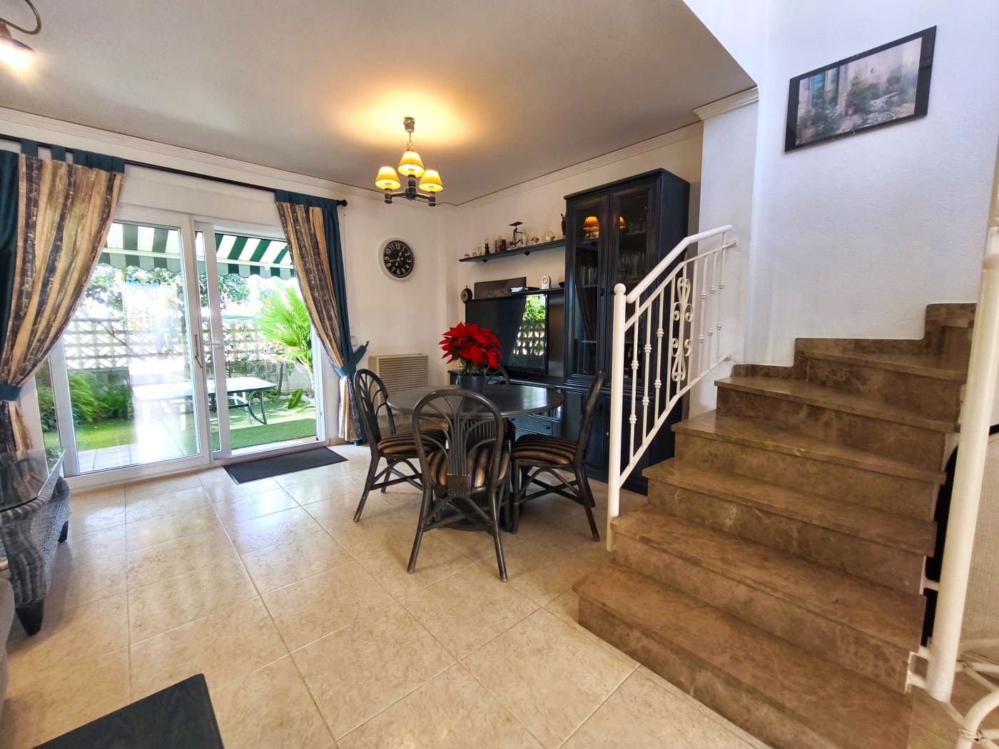 2 soveværelse Rækkehus til salg i Els Poblets med swimmingpool garage - € 260.000 (Ref: 9784331)