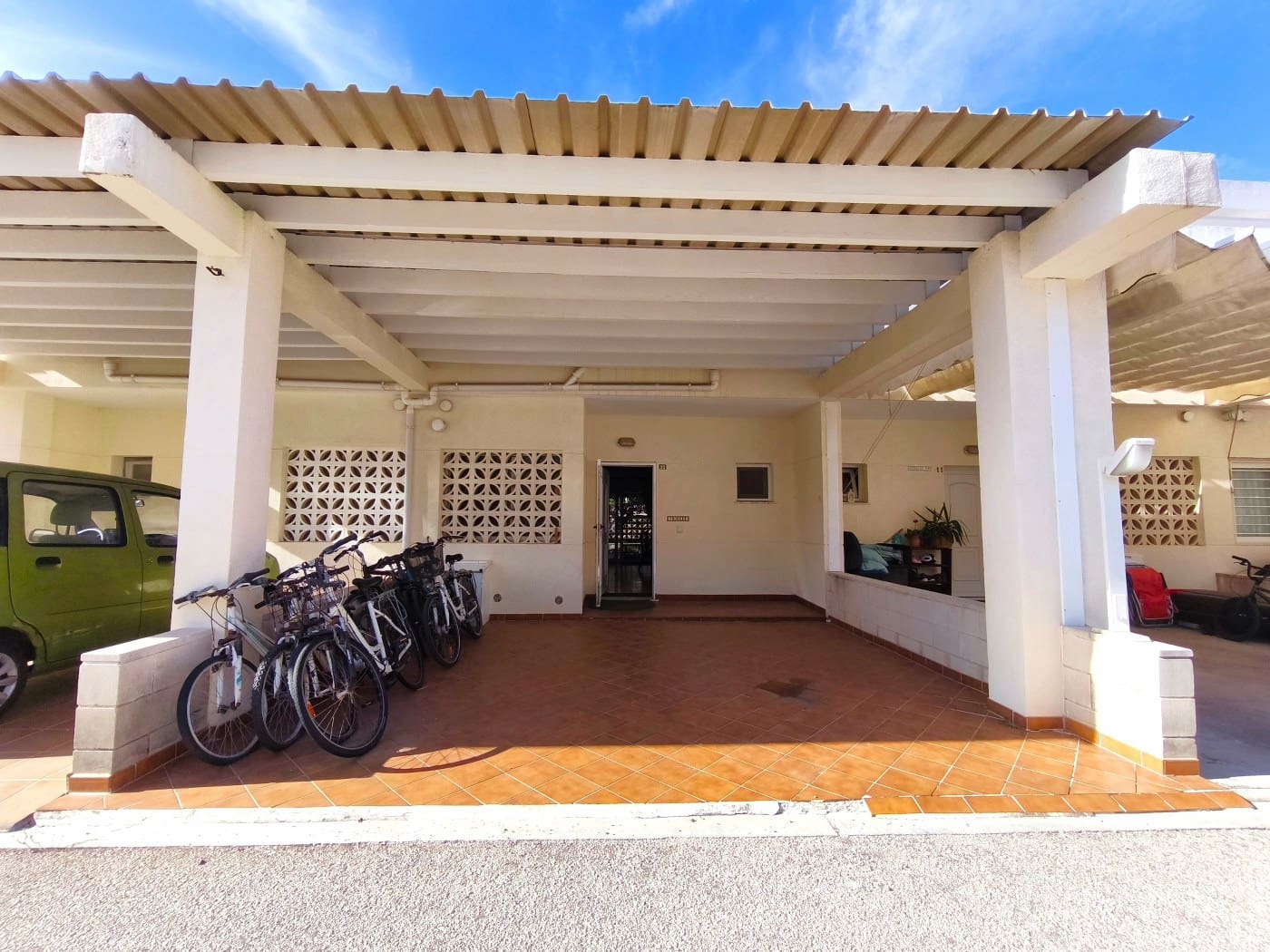 2 soveværelse Rækkehus til salg i Els Poblets med swimmingpool garage - € 260.000 (Ref: 9784331)