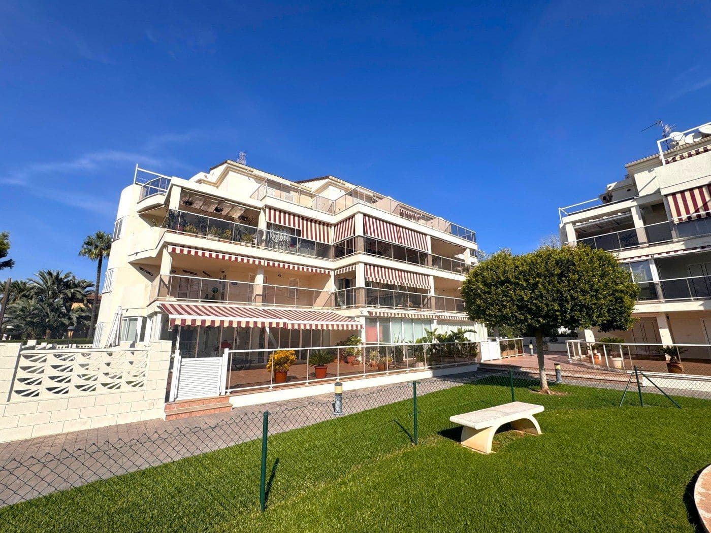 3 soveværelse Penthouse til salg i Denia med swimmingpool garage - € 430.000 (Ref: 9784332)
