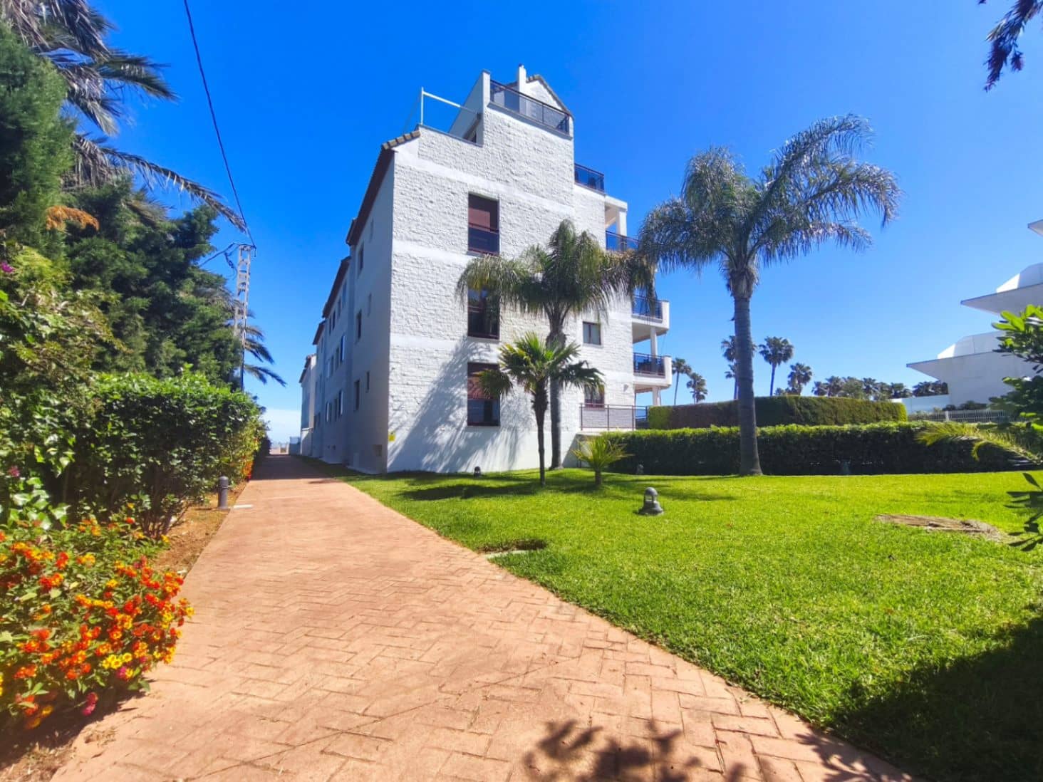 Apartamento de 3 habitaciones en Dénia en venta con piscina garaje - 480.000 € (Ref: 9838379)