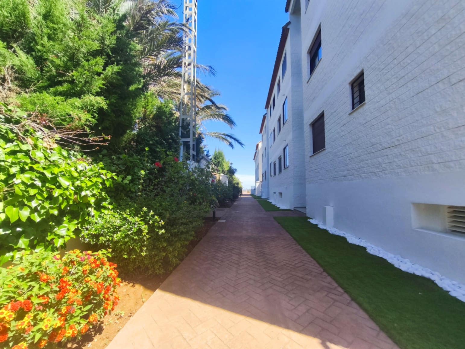 Apartamento de 3 habitaciones en Dénia en venta con piscina garaje - 480.000 € (Ref: 9838379)