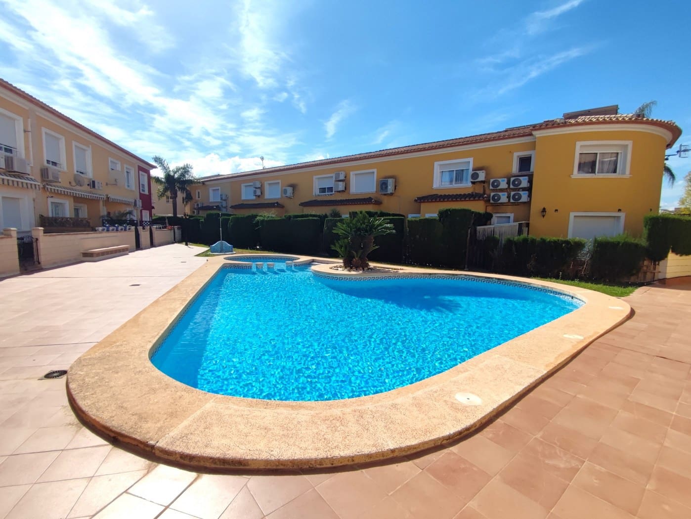 Adosado de 3 habitaciones en Els Poblets en venta con piscina garaje - 265.000 € (Ref: 9908907)
